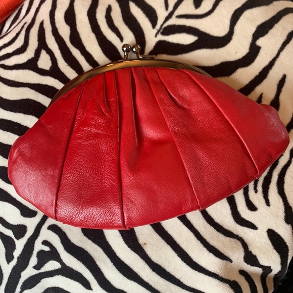 It’s Magic Studio Santa barbara vintage red leather large coin purse 7.5”x5” - Picture 6 of 12
